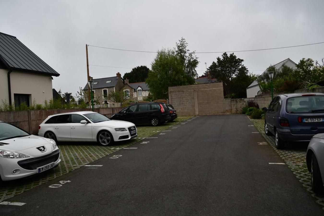 Studio Neuf A Louer A Dinard 3 Nuits Minimum Exterior foto